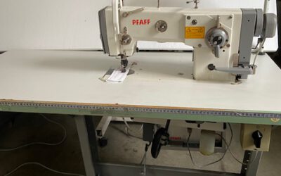 Pfaff 937-706-900/51 ZigZag Top Feet machine with thread cutter